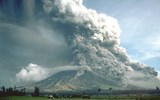 Fumée avant l eruption